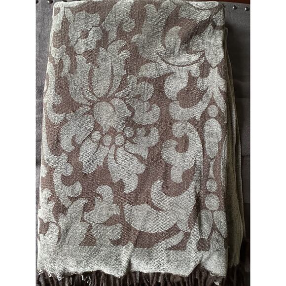 Restoration Hardware Wool Blend Fringed Throw Blanket Gray Brown Floral 70X53” - Picture 3 of 12